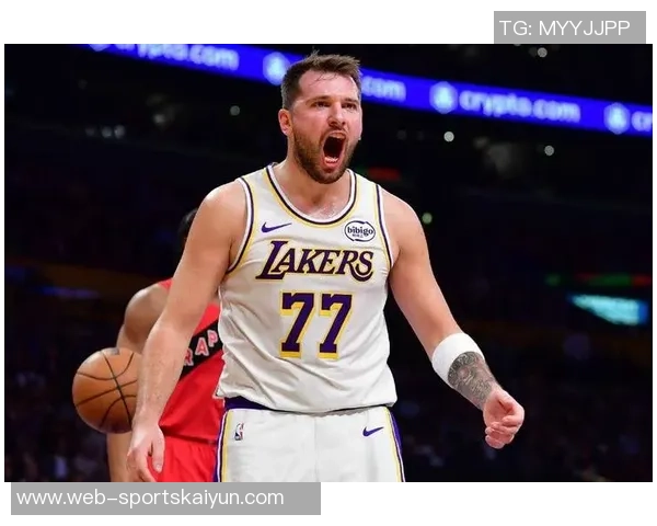 全明星球迷投票揭晓东契奇荣获票王字母哥领衔东部詹姆斯暂居西部第九 全明星球迷投票揭晓东契奇荣获票王字母哥领衔东部詹姆斯暂居西部第九